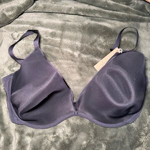 SKIMS Onyx Weightless Scoop Bra 38H
